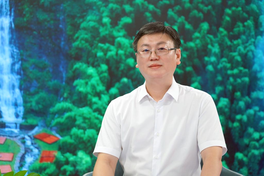 新华全媒访谈｜陈伟：把民生实事办到群众心坎上