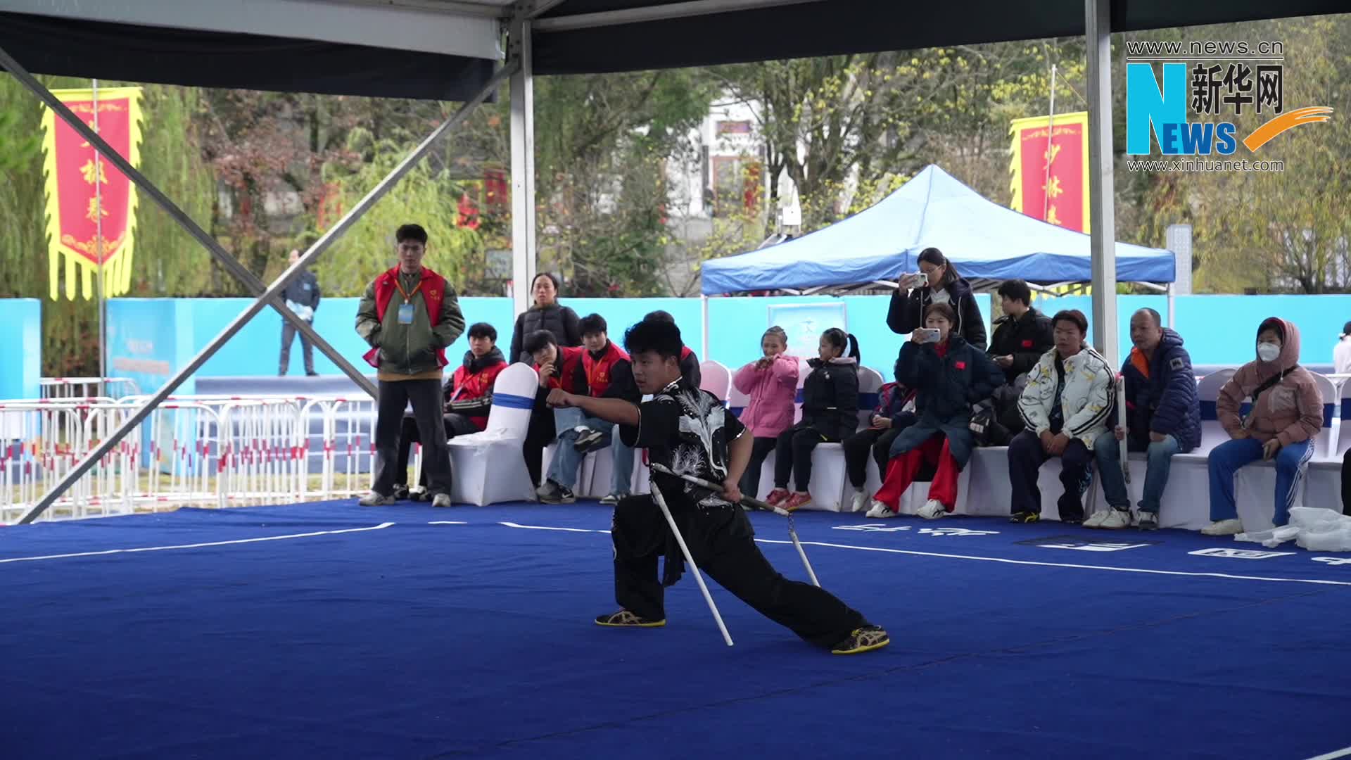 2025江西青原山武林大会丨快使用三节棍“哼哼哈嘿！”